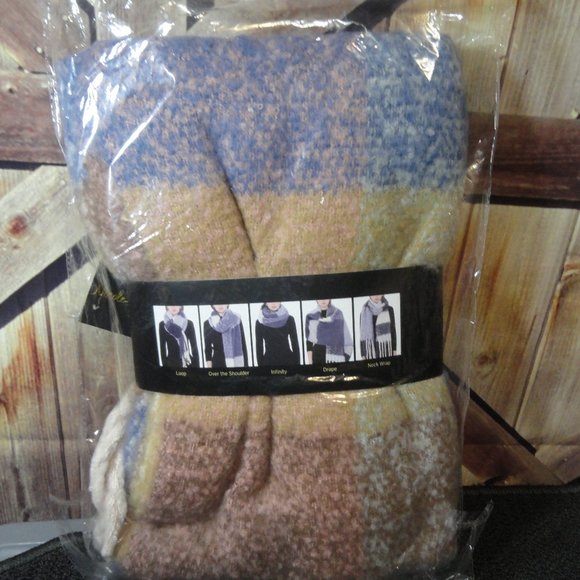 Nicole's Boutique Cozy Oblong Scarf funky cool colors~NIP~Soft and comfy - Picture 4 of 4